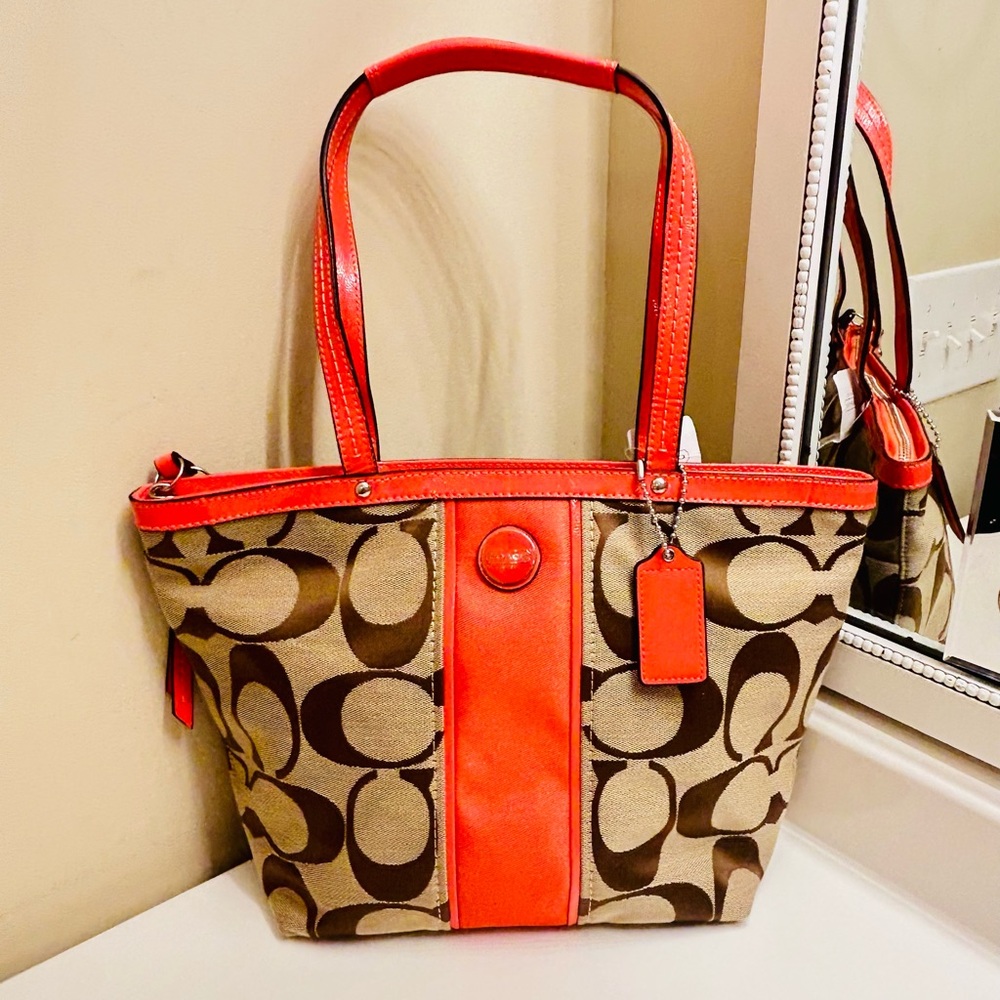 Coach  Tote/ Shoulder Bag